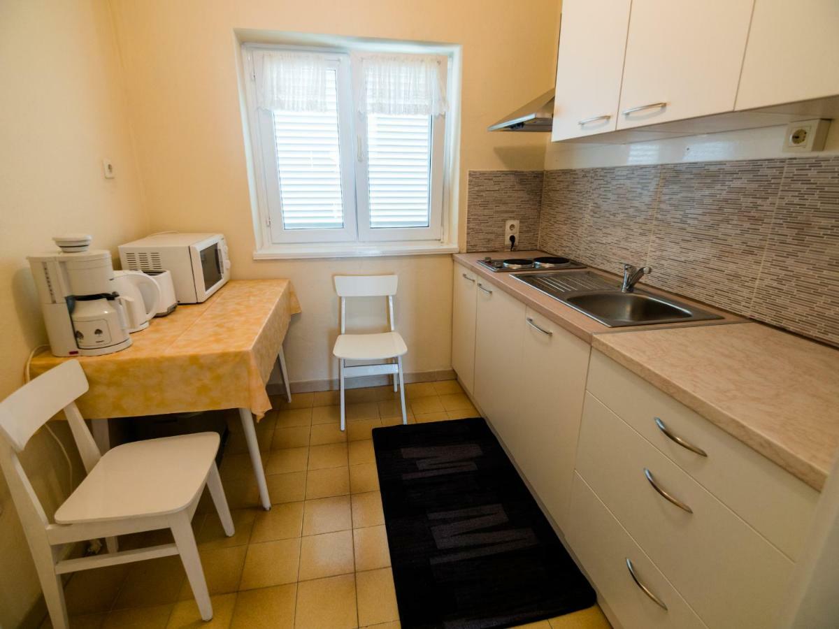 689 Banjol Apartman Kültér fotó