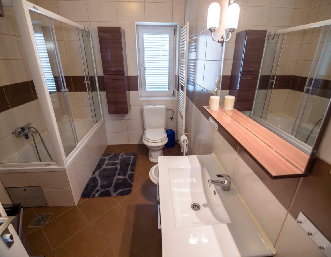 689 Banjol Apartman Kültér fotó